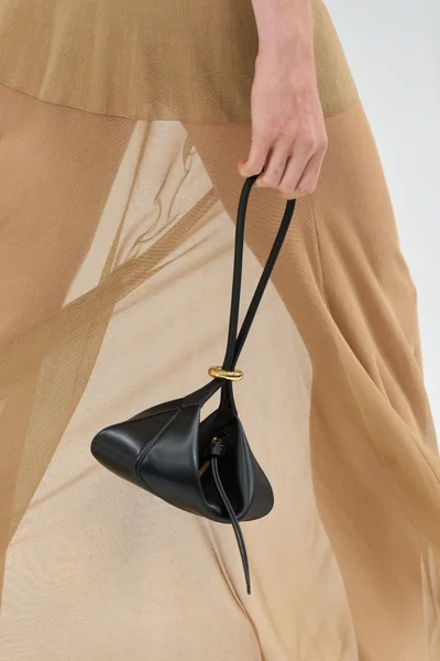 Look 80